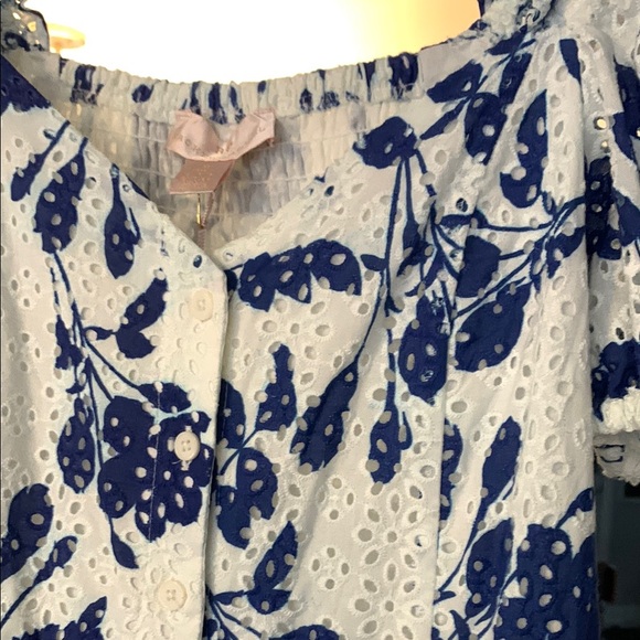 Blue and White Floral Puff Sleeve Dress - Picture 9 of 12